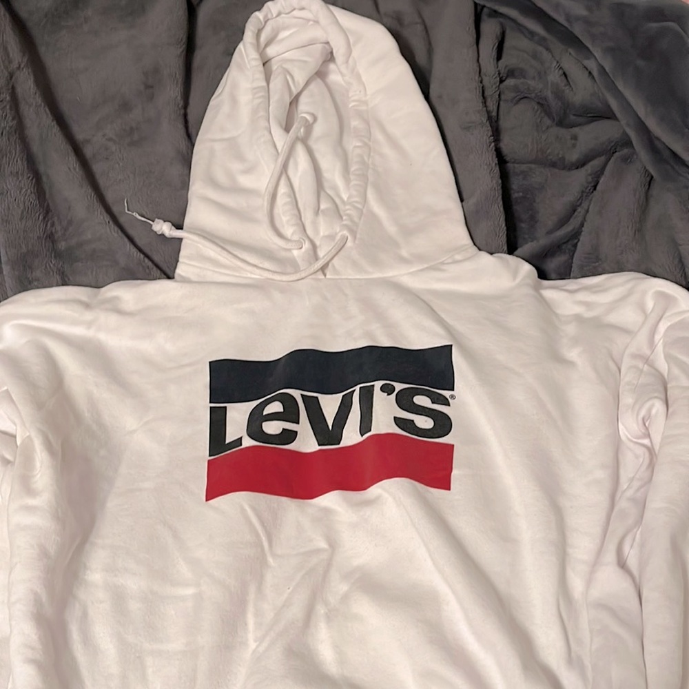 Levi’s White Hoodie